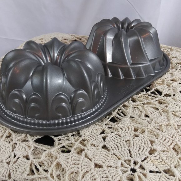 Nordic Ware Kitchen Nordic Ware Bundt Duet Lovely Poshmark